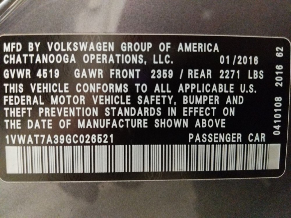 2016 Volkswagen Passat - VIN Plate