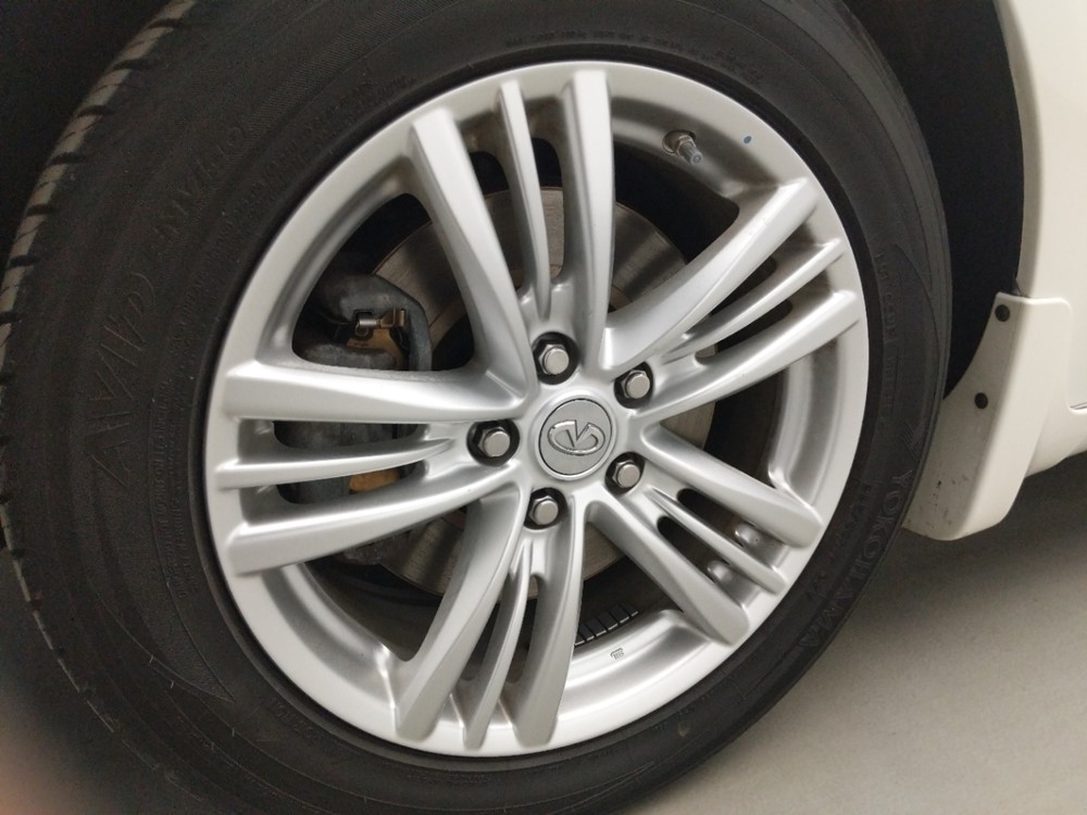 2011 INFINITI G37 - Wheel