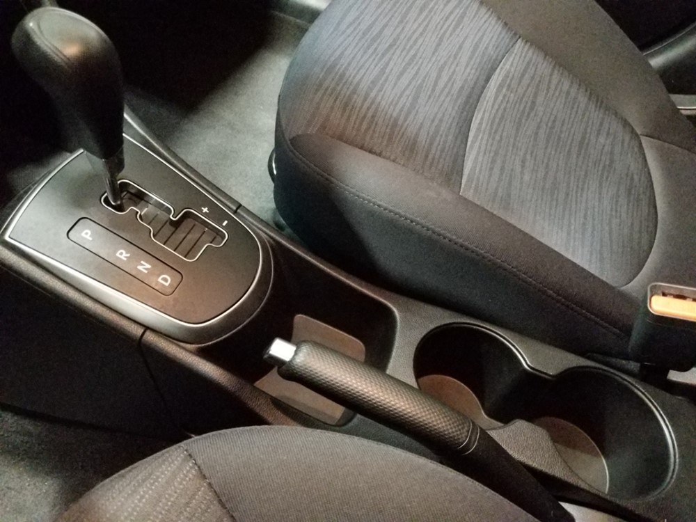 2017 Hyundai Accent - Center Console/Cup Holders