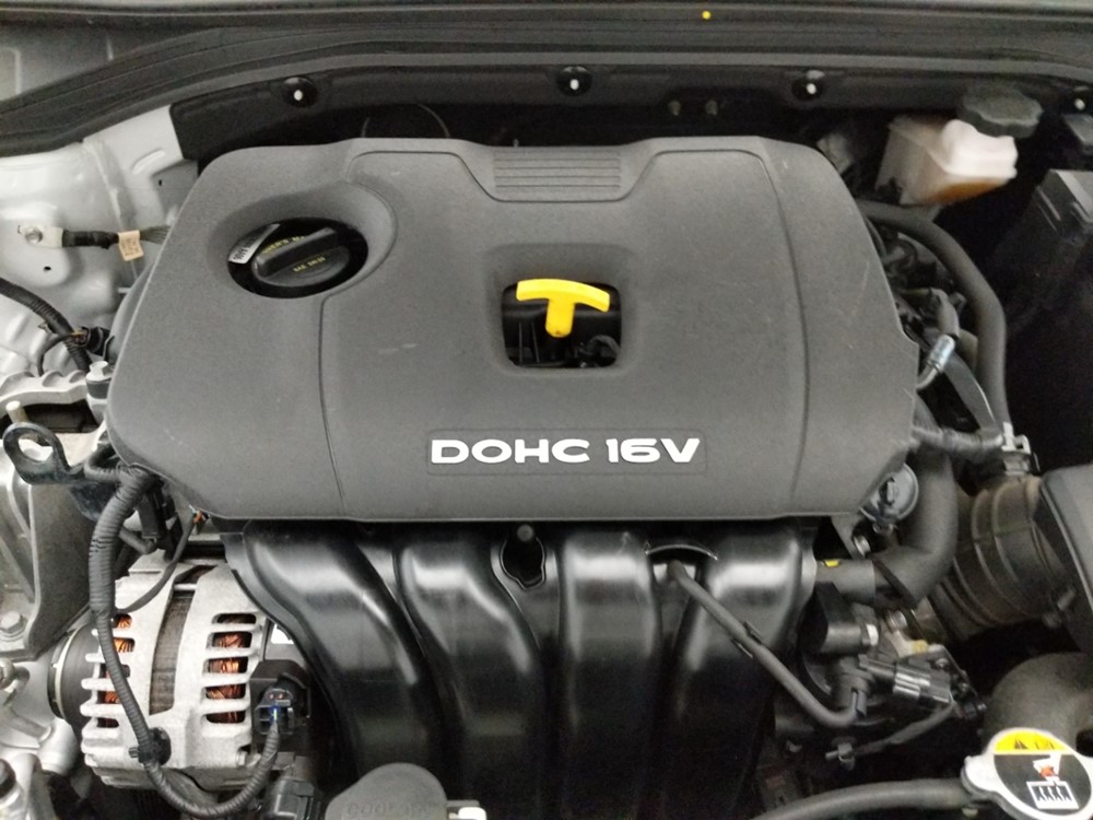 2017 Hyundai Elantra - Engine