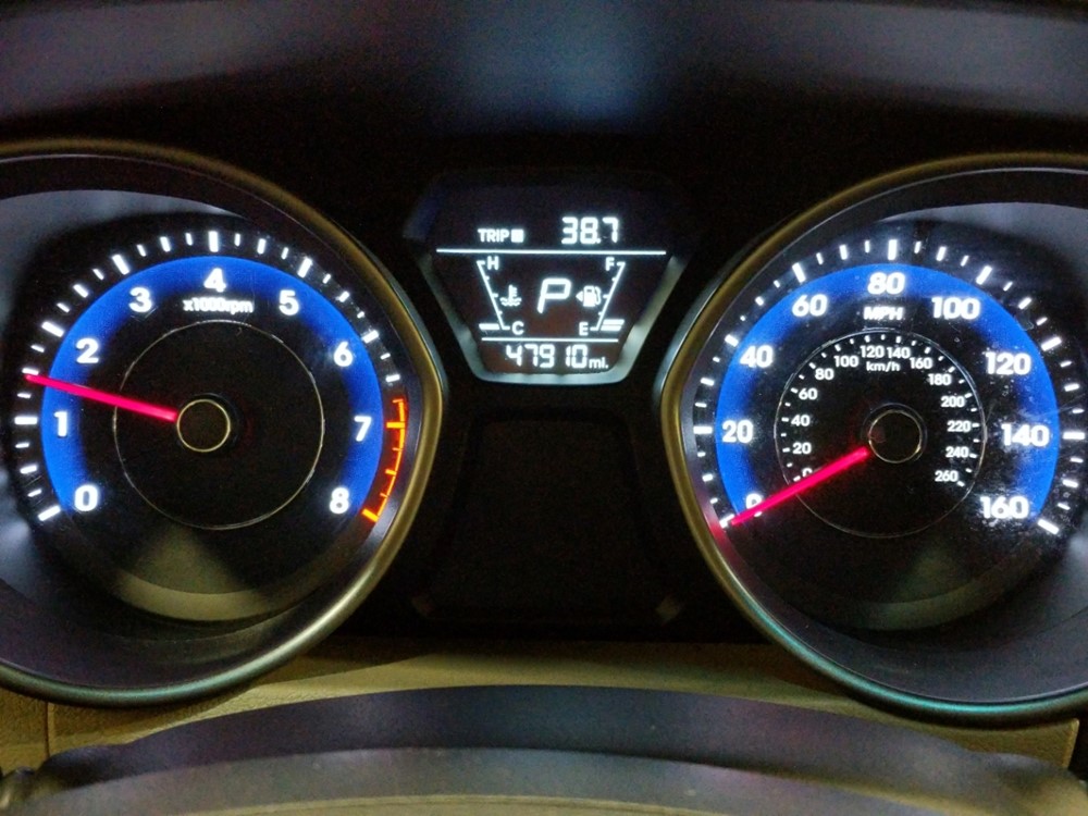2015 Hyundai Elantra - Odometer Close Up