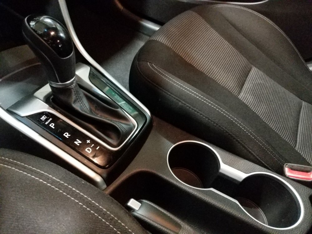 2016 Hyundai Elantra - Center Console/Cup Holders