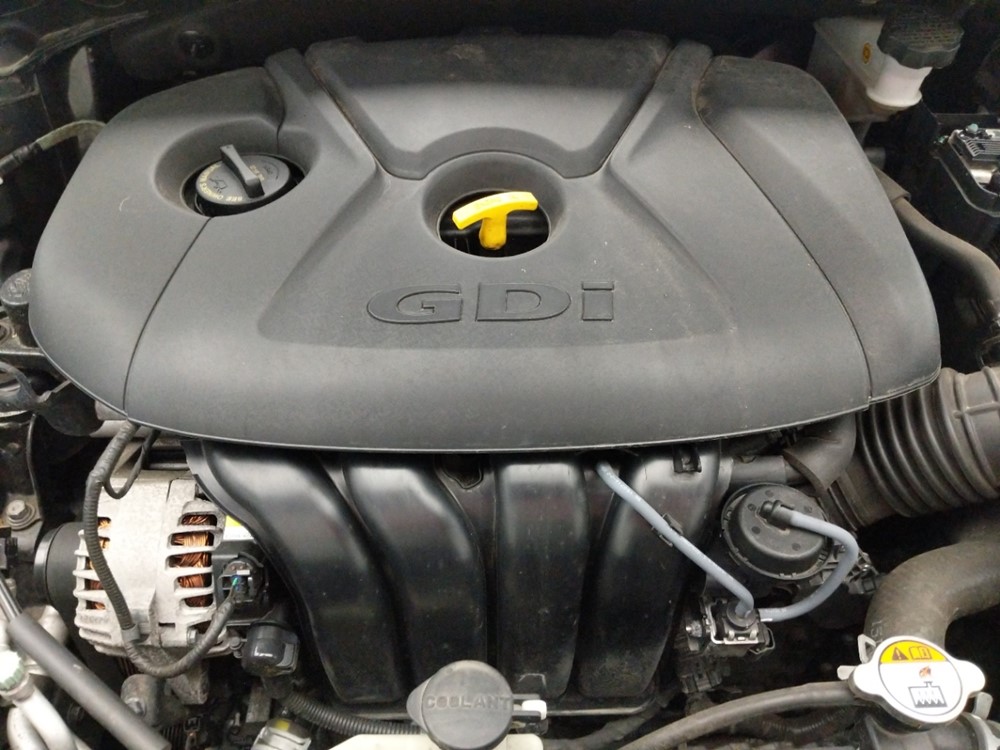 2016 Hyundai Elantra - Engine