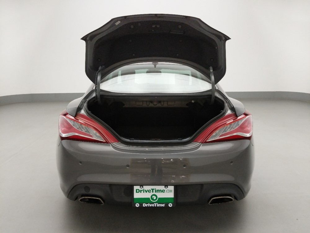 2013 Hyundai Genesis - Trunk