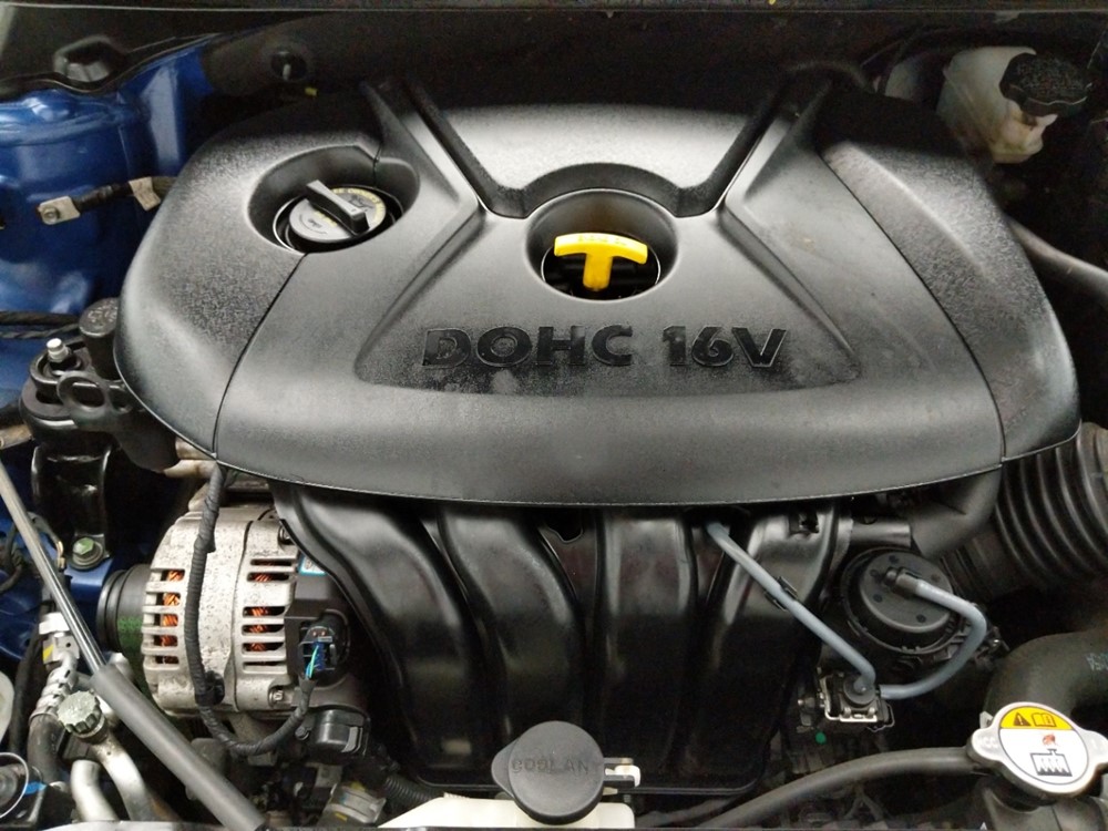 2016 Hyundai Elantra - Engine