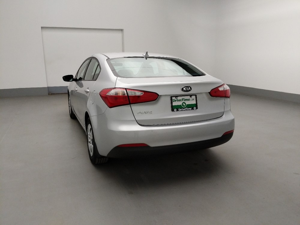 2016 Kia Forte - Driver Rear Bumper