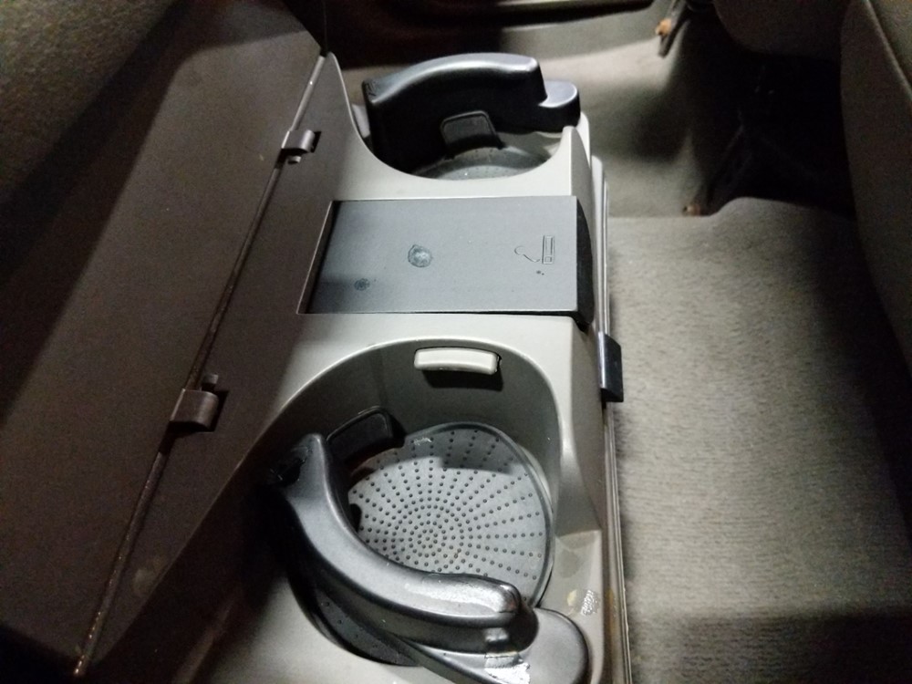 2008 Dodge Ram 1500 - Center Console/Cup Holders