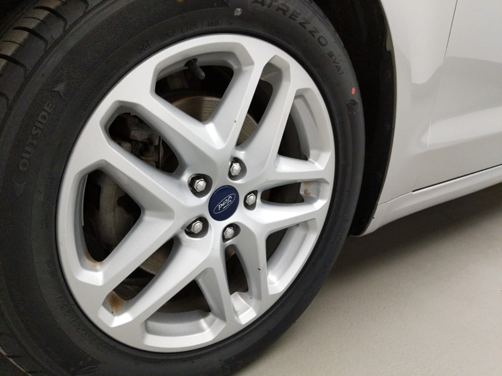 2016 Ford Fusion - Wheel