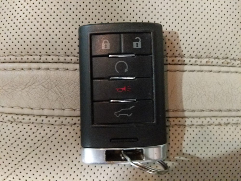 2011 Cadillac SRX - Keys