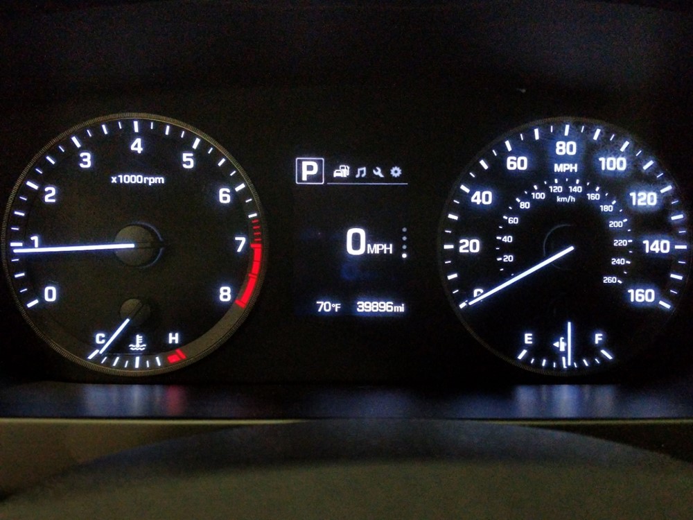2015 Hyundai Sonata - Odometer Close Up