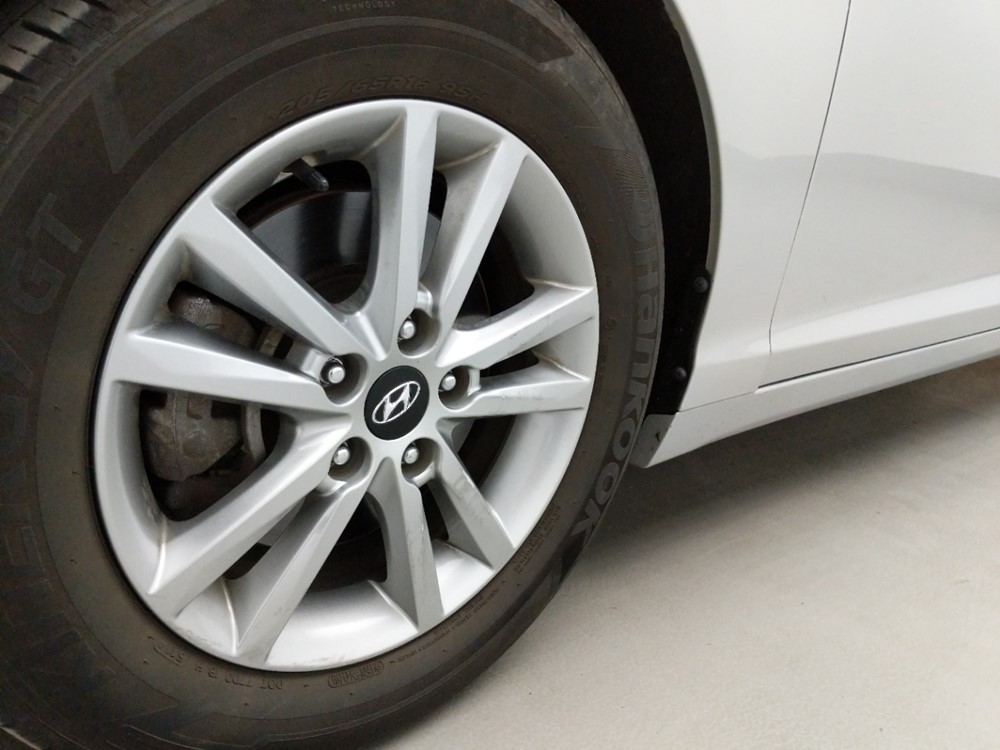 2015 Hyundai Sonata - Wheel