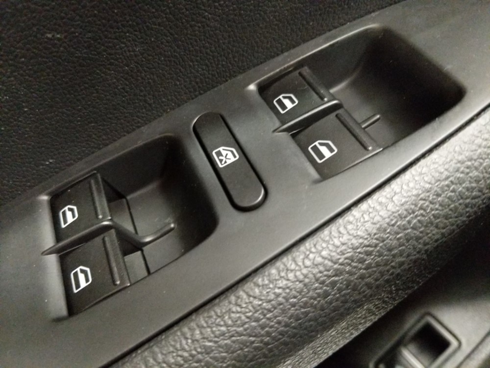 2016 Volkswagen Jetta - Driver Power Windows/Lock Control