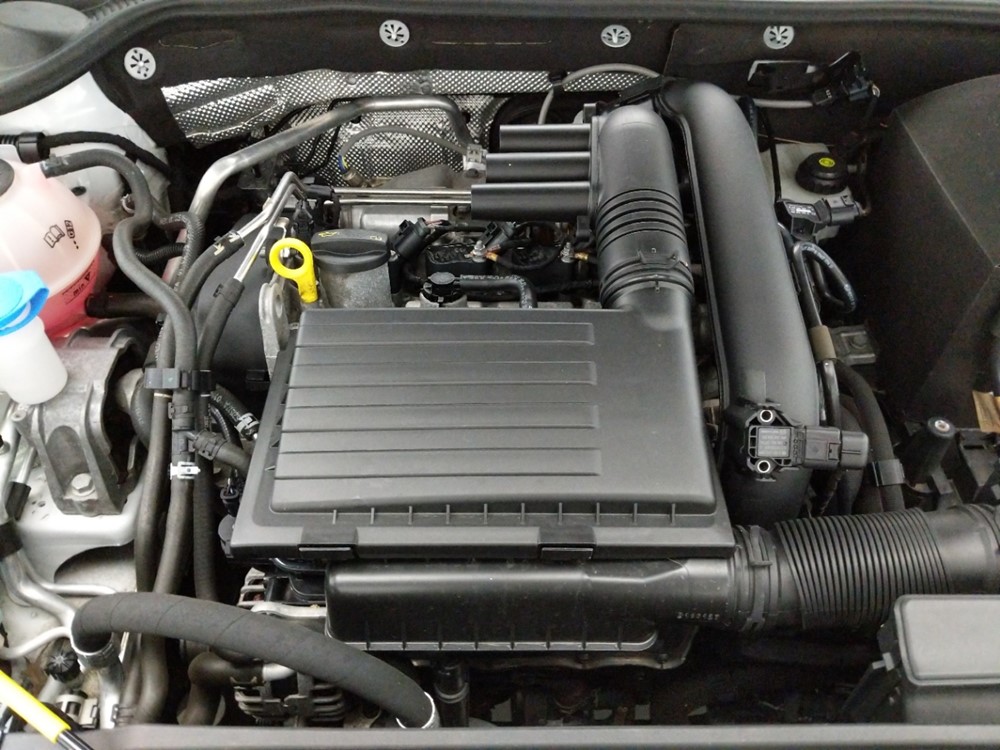 2016 Volkswagen Jetta - Engine