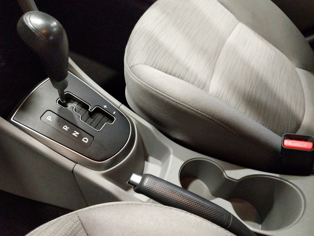 2017 Hyundai Accent - Center Console/Cup Holders