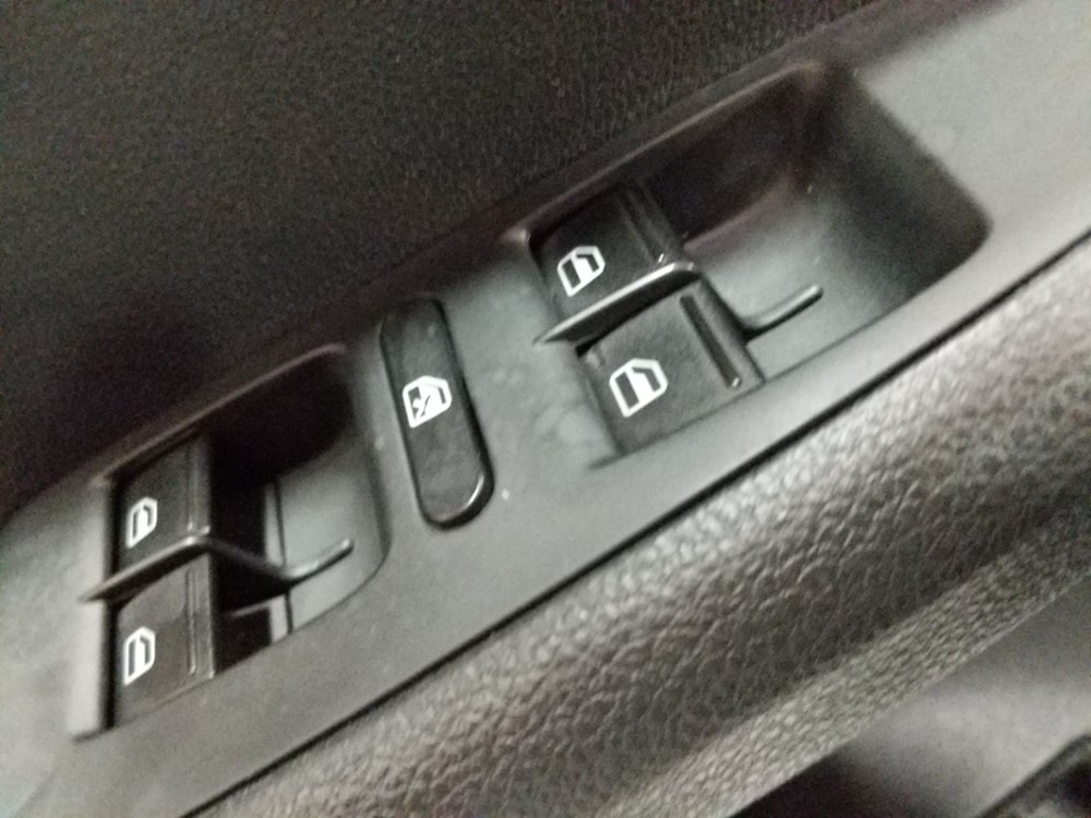 2016 Volkswagen Jetta - Driver Power Windows/Lock Control
