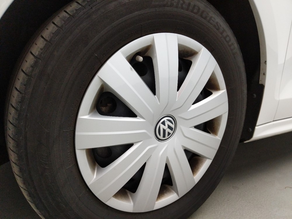 2016 Volkswagen Jetta - Wheel