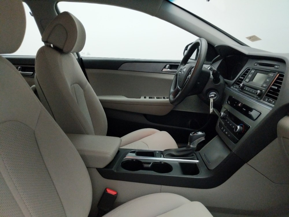 2017 Hyundai Sonata - Passenger Front Seat