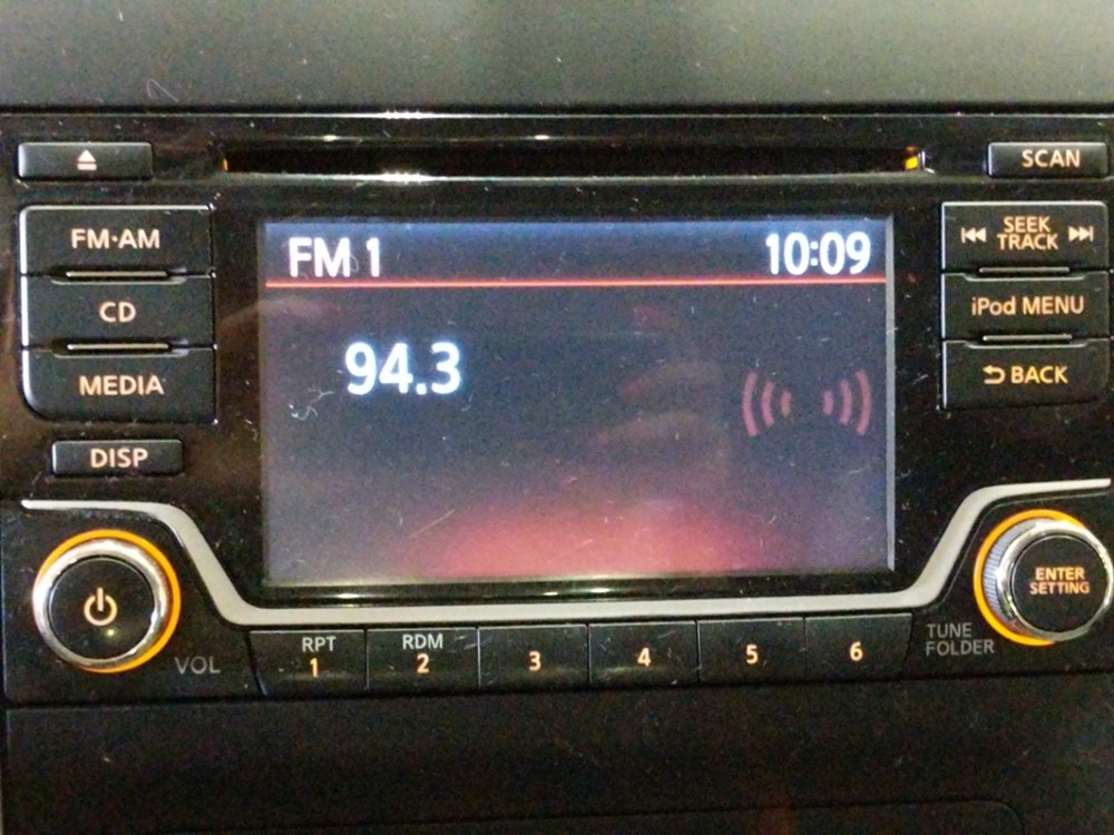 2017 Nissan Frontier - Stereo Package