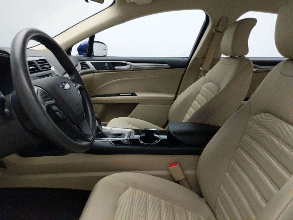 2016 Ford Fusion - Driver Front Seat
