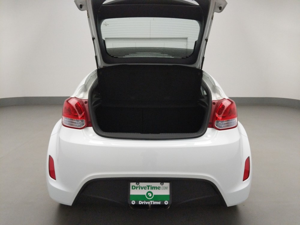 2017 Hyundai Veloster - Trunk