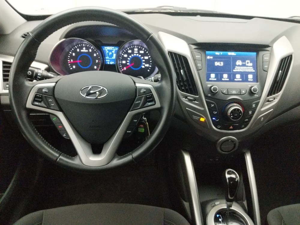2017 Hyundai Veloster - Driver Dash