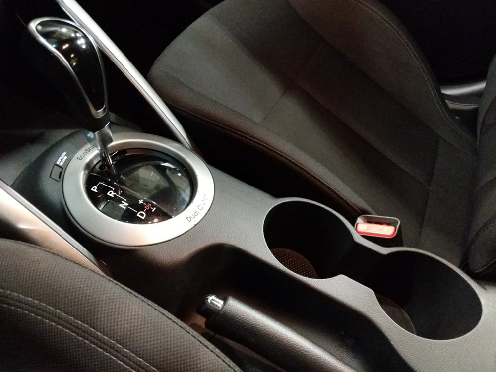 2017 Hyundai Veloster - Center Console/Cup Holders