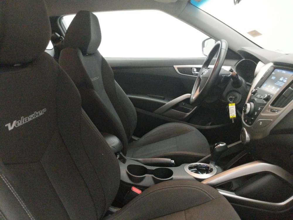 2017 Hyundai Veloster - Passenger Front Seat