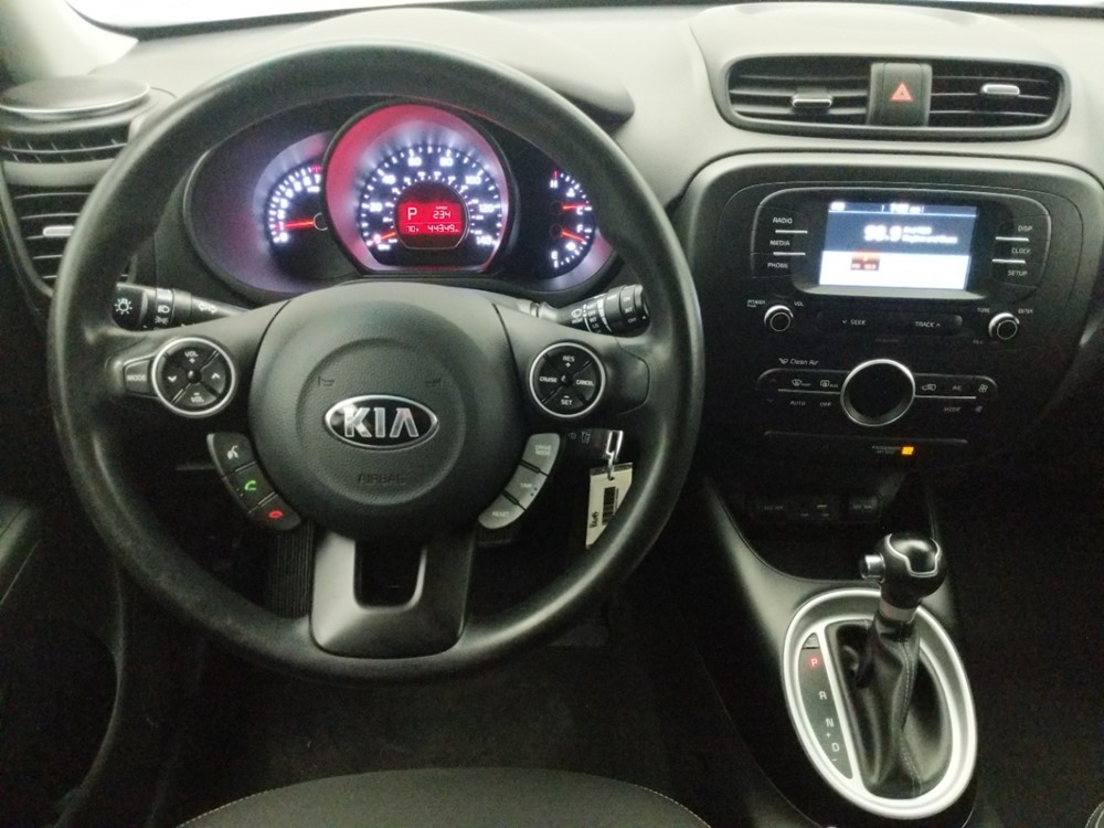 2017 Kia Soul - Driver Dash