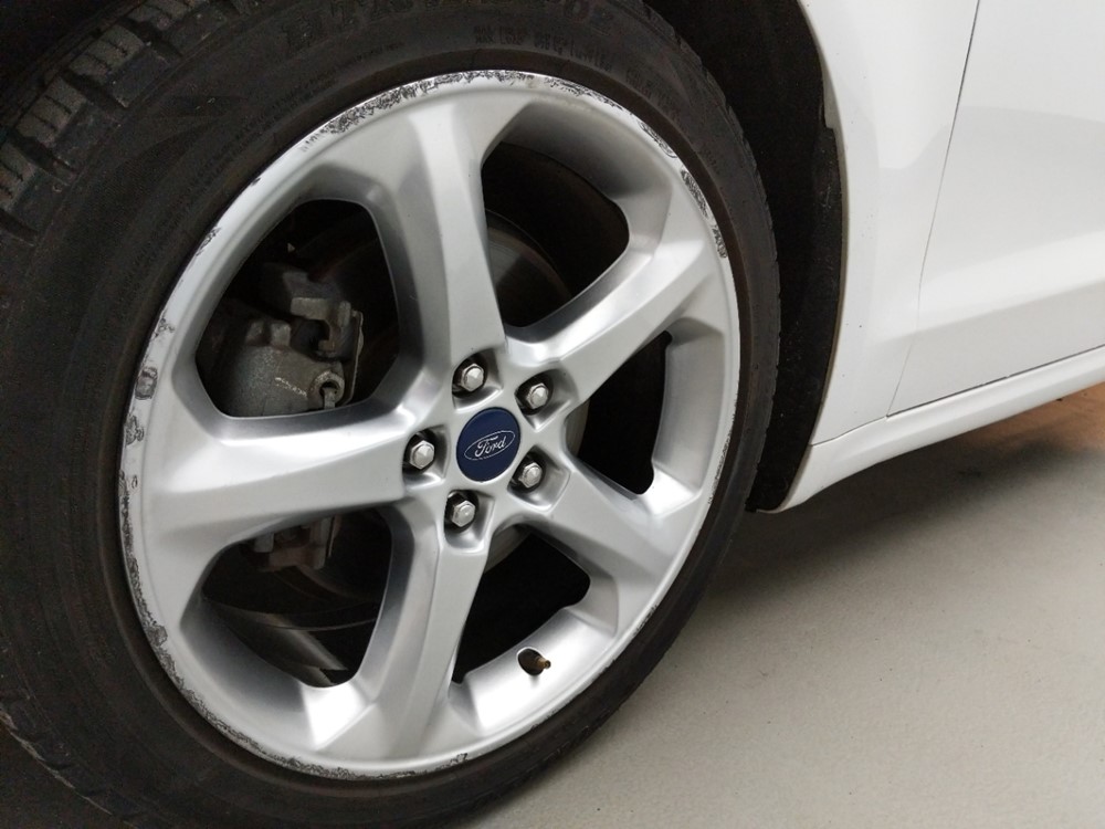 2016 Ford Fusion - Wheel