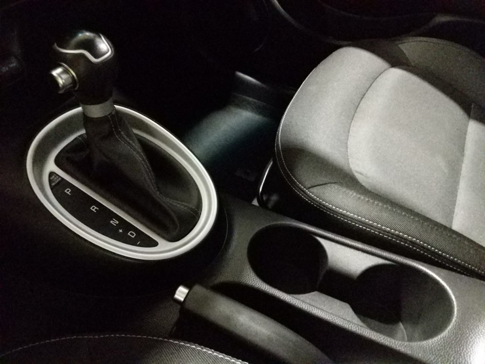 2017 Kia Soul - Center Console/Cup Holders