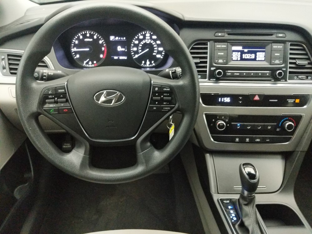 2016 Hyundai Sonata - Driver Dash