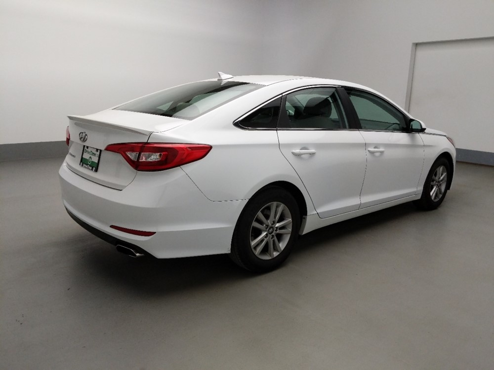 2016 Hyundai Sonata - Passenger Rear Bumper