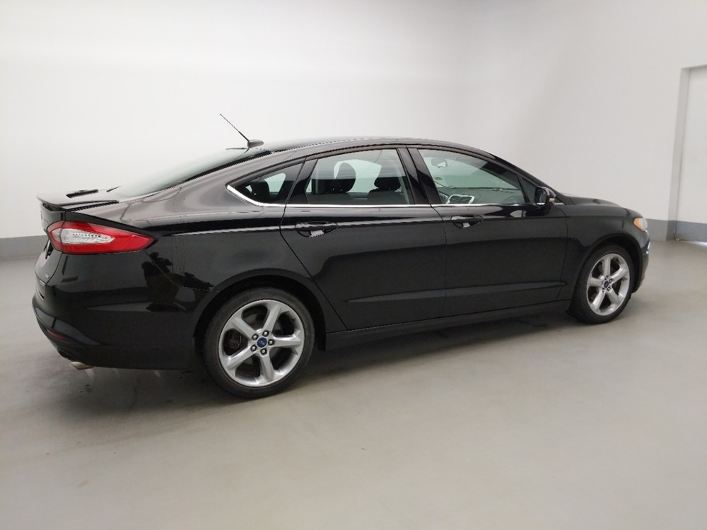 2016 Ford Fusion - Passenger Rear Side