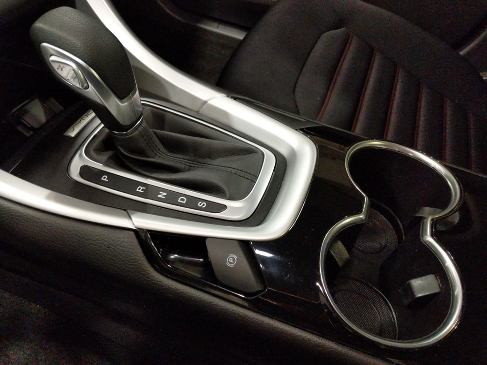 2016 Ford Fusion - Center Console/Cup Holders