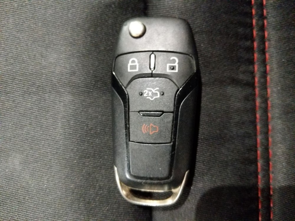2016 Ford Fusion - Keys