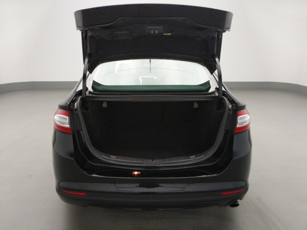 2016 Ford Fusion - Trunk