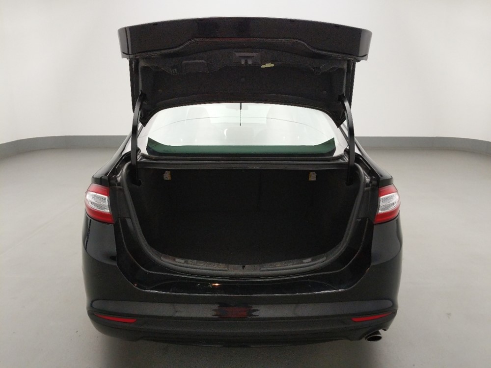 2016 Ford Fusion - Trunk