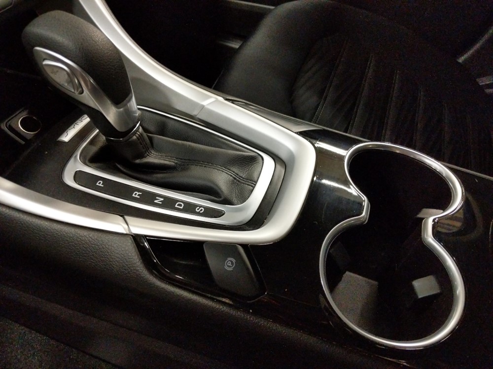 2016 Ford Fusion - Center Console/Cup Holders