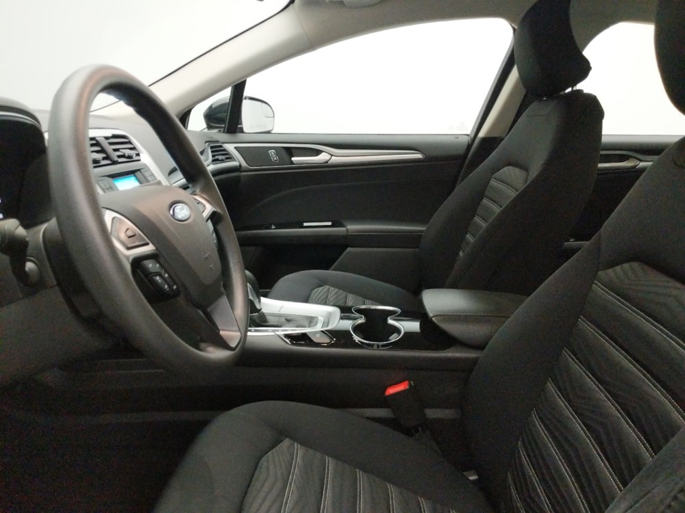2016 Ford Fusion - Driver Front Seat
