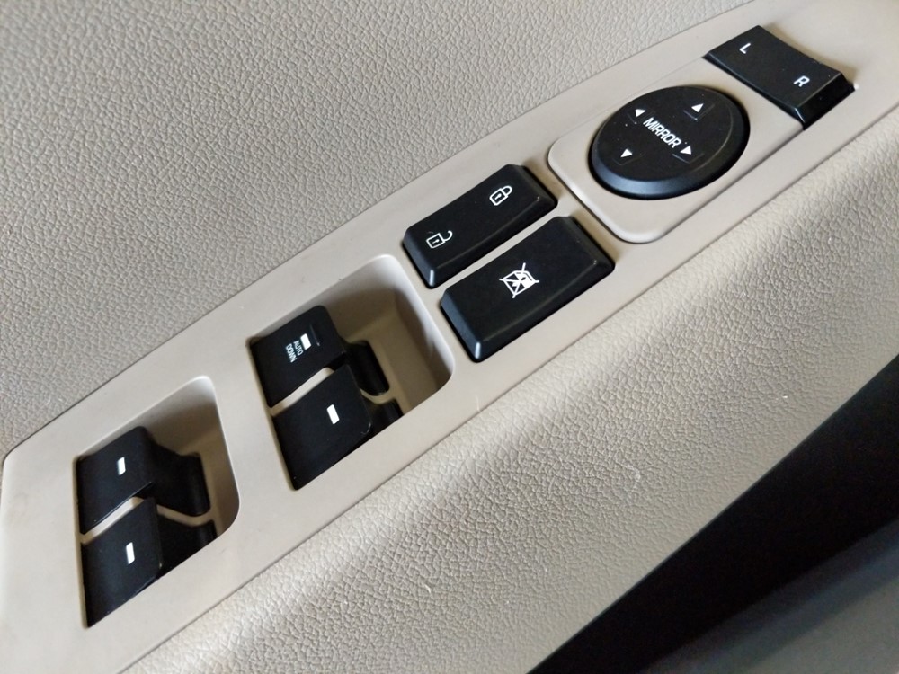2017 Hyundai Elantra - Driver Power Windows/Lock Control