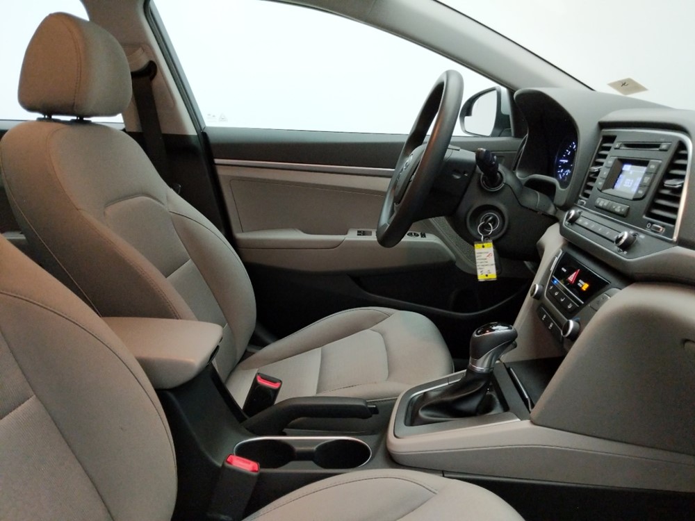 2017 Hyundai Elantra - Passenger Front Seat