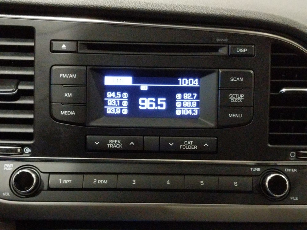 2017 Hyundai Elantra - Stereo Package