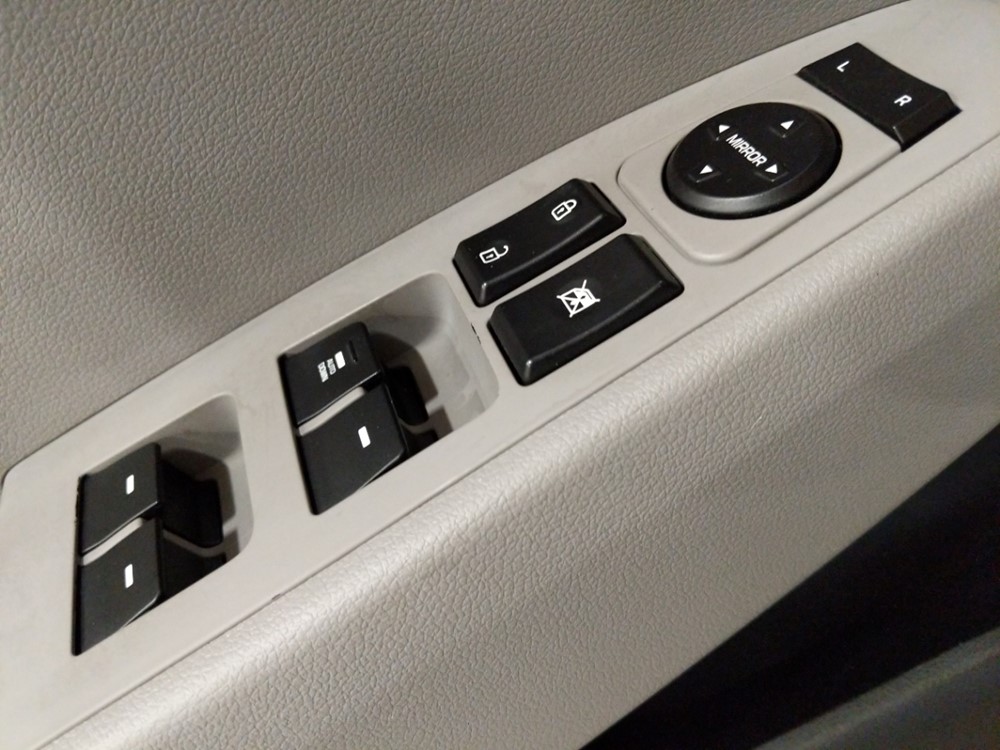 2017 Hyundai Elantra - Driver Power Windows/Lock Control