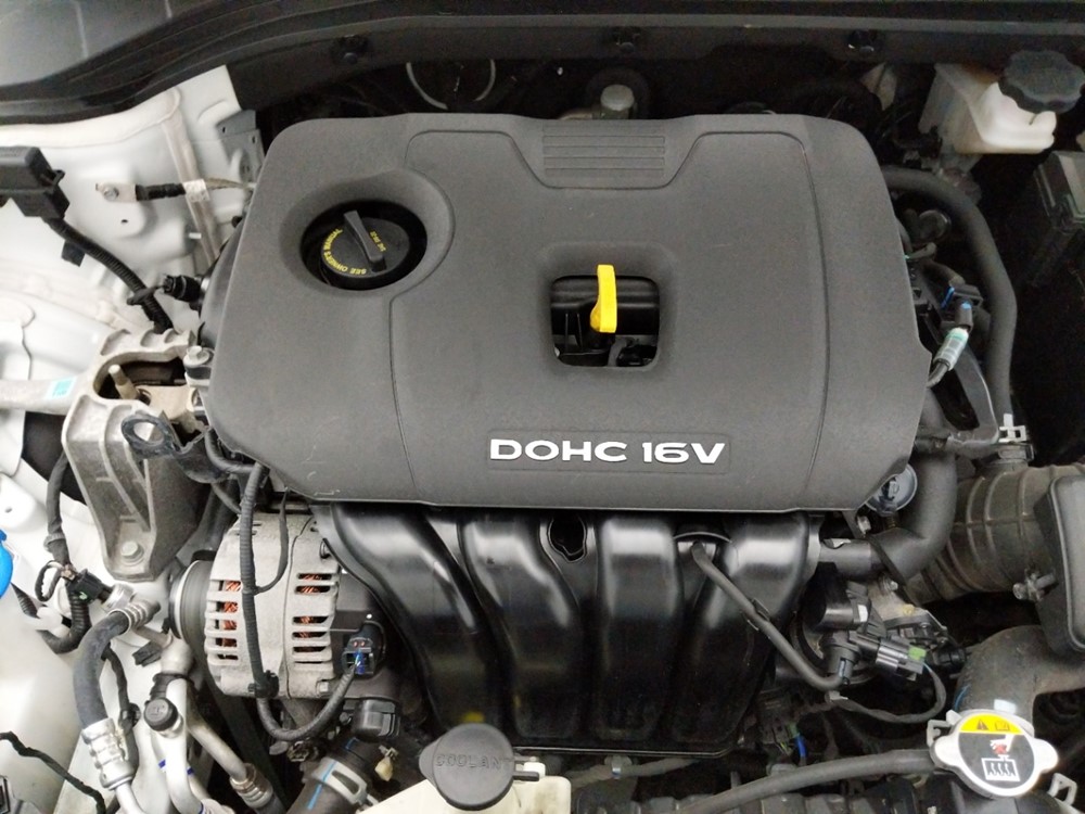 2017 Hyundai Elantra - Engine