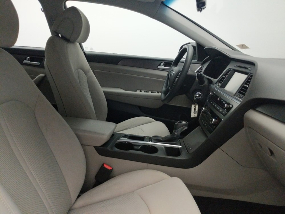 2016 Hyundai Sonata - Passenger Front Seat