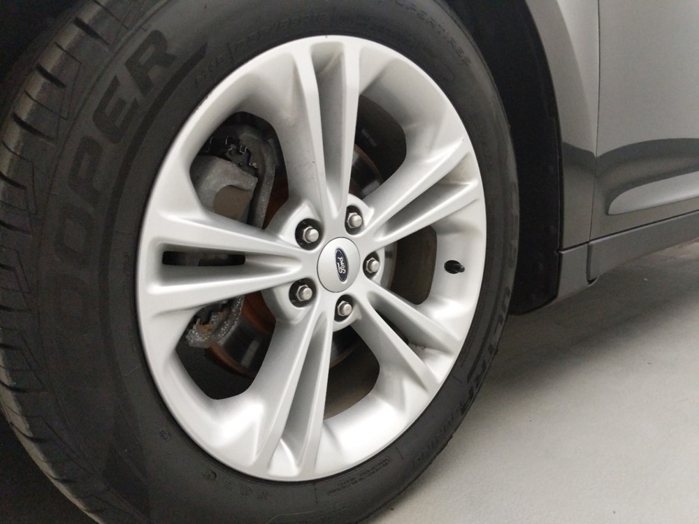2015 Ford Taurus - Wheel