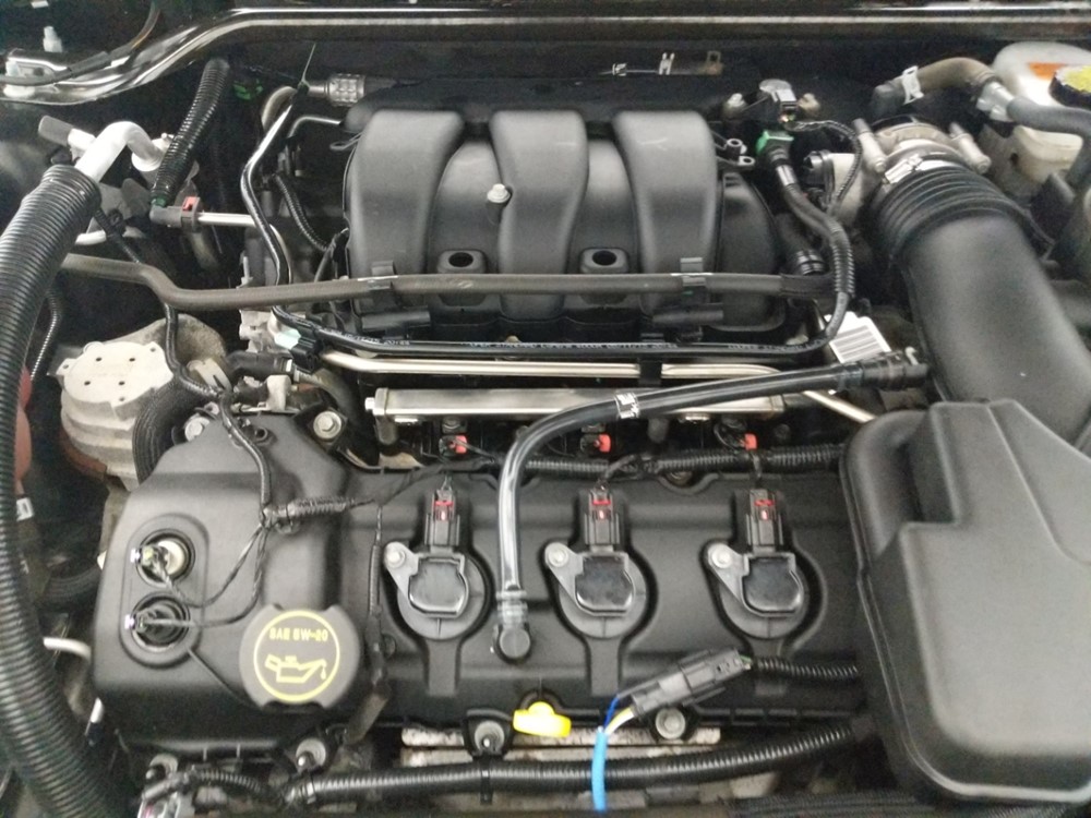 2015 Ford Taurus - Engine