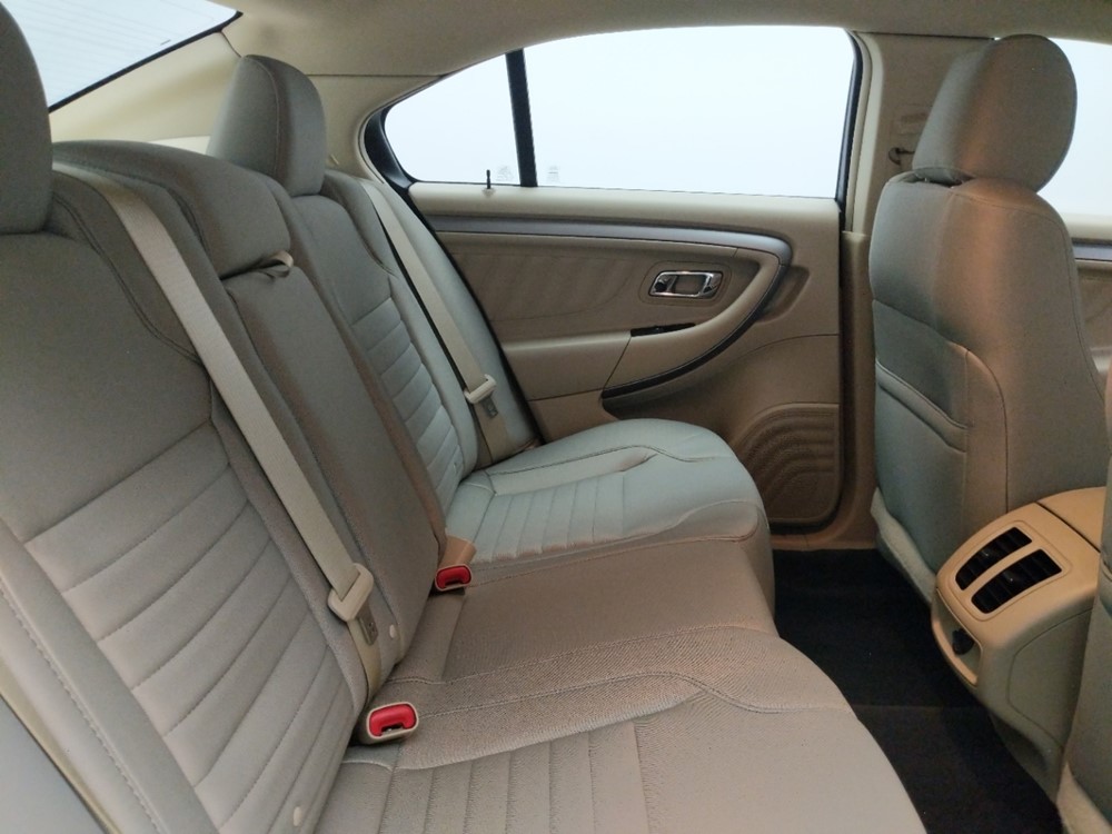 2015 Ford Taurus - Passenger Rear Seat