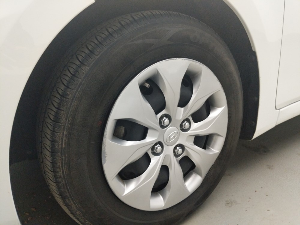 2017 Hyundai Accent - Wheel