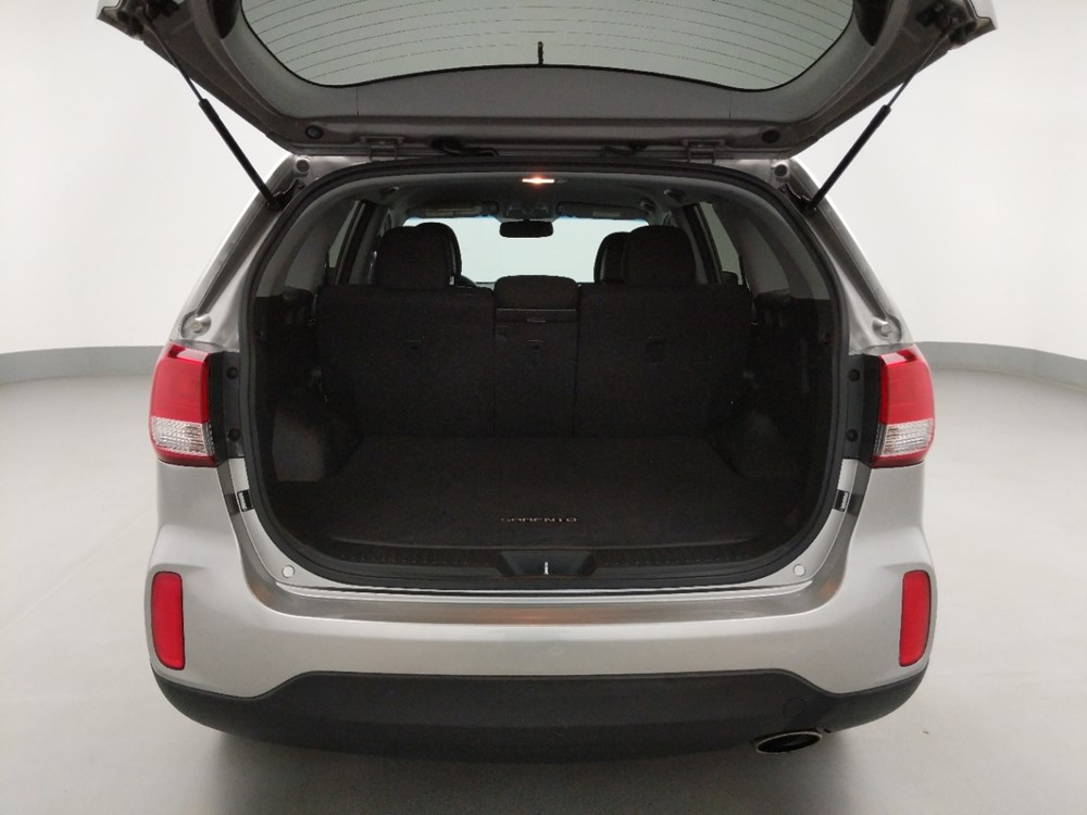 2014 Kia Sorento - Trunk